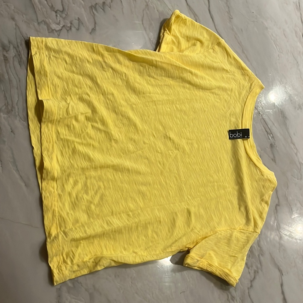 Yellow t shirt